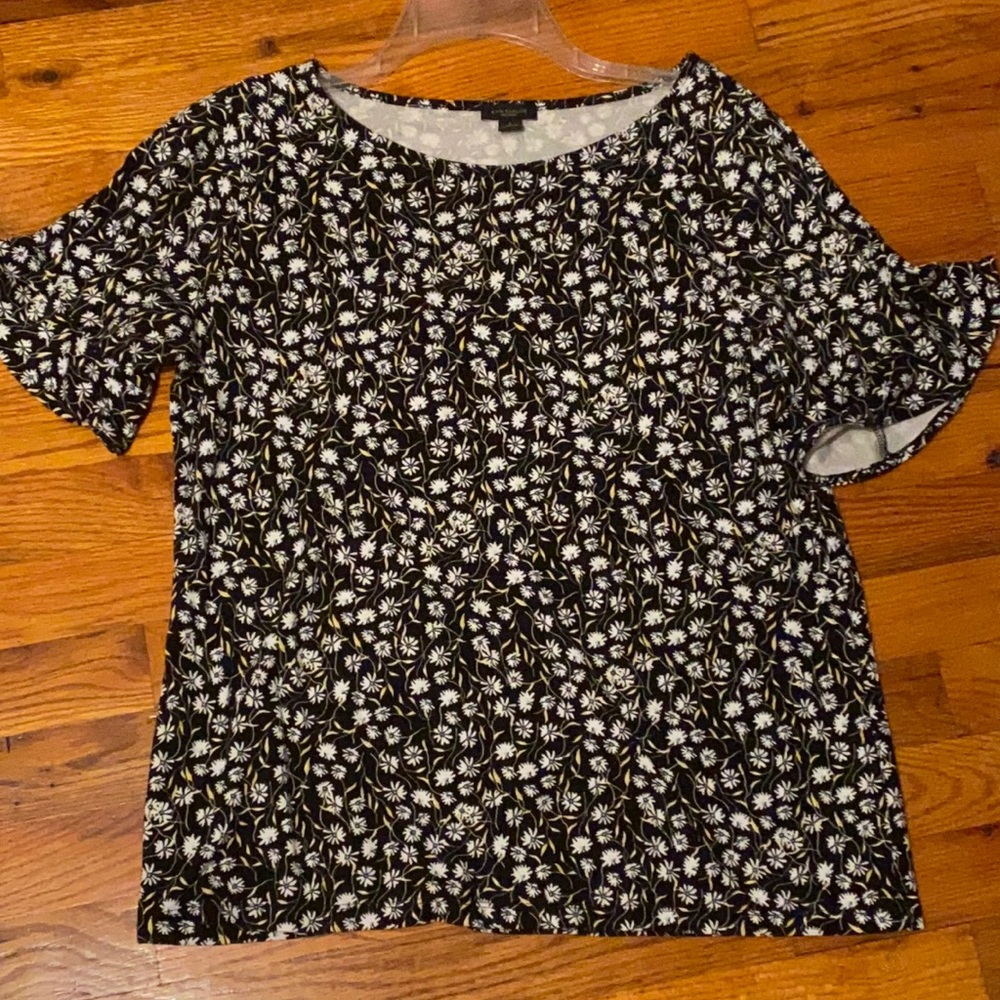 Ann Taylor Factory Navy/Black Flower Blouse Size L